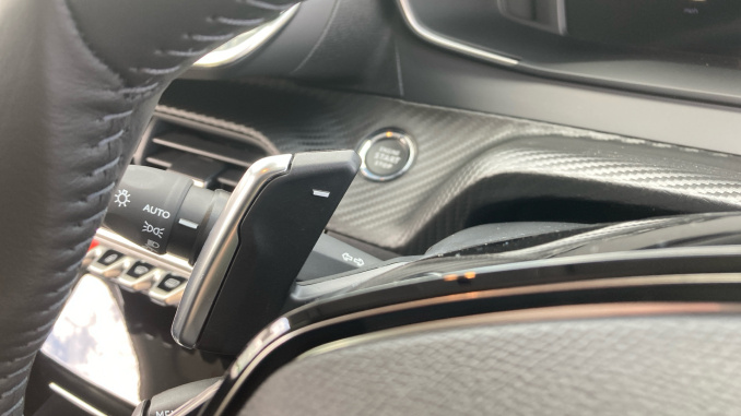 Peugeot 208 1.2 Hybrid 110 Allure 5dr e-DSC6 Petrol Hatchback - Image 25